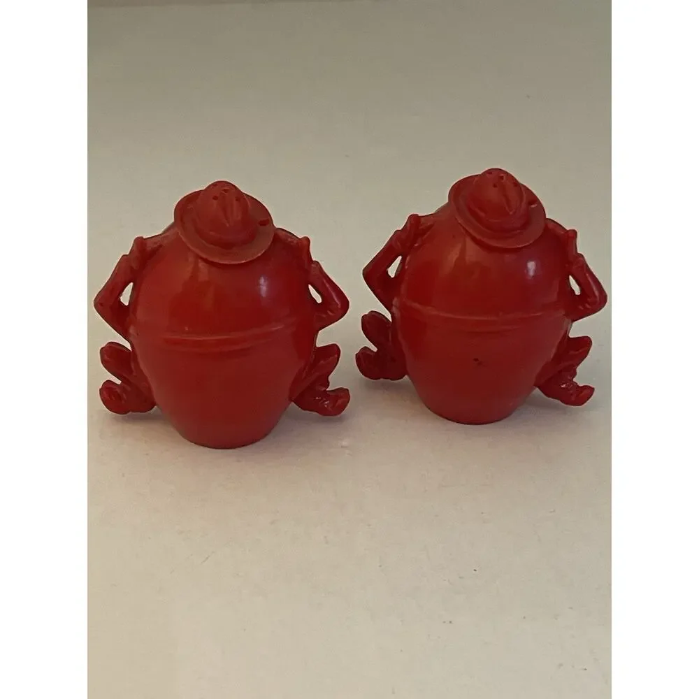 Vintage Humpty Dumpty Salt Pepper Shakers Plastic 3